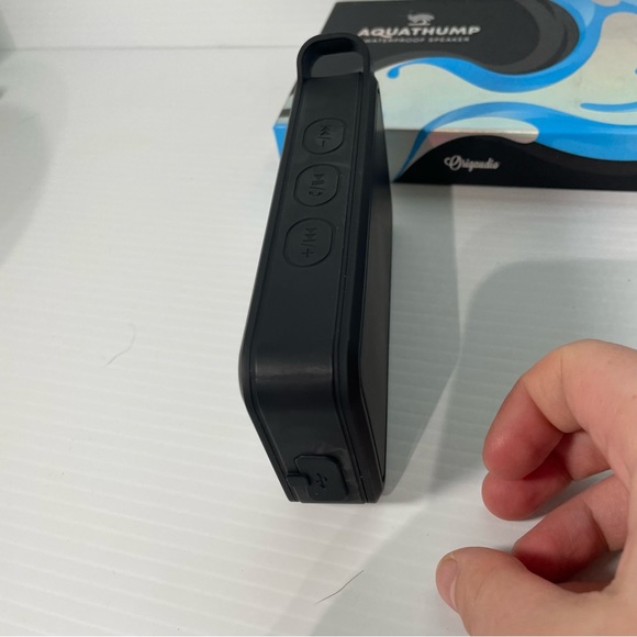- Aquatic hump, waterproof speaker NWOT orginauto - Picture 6 of 6